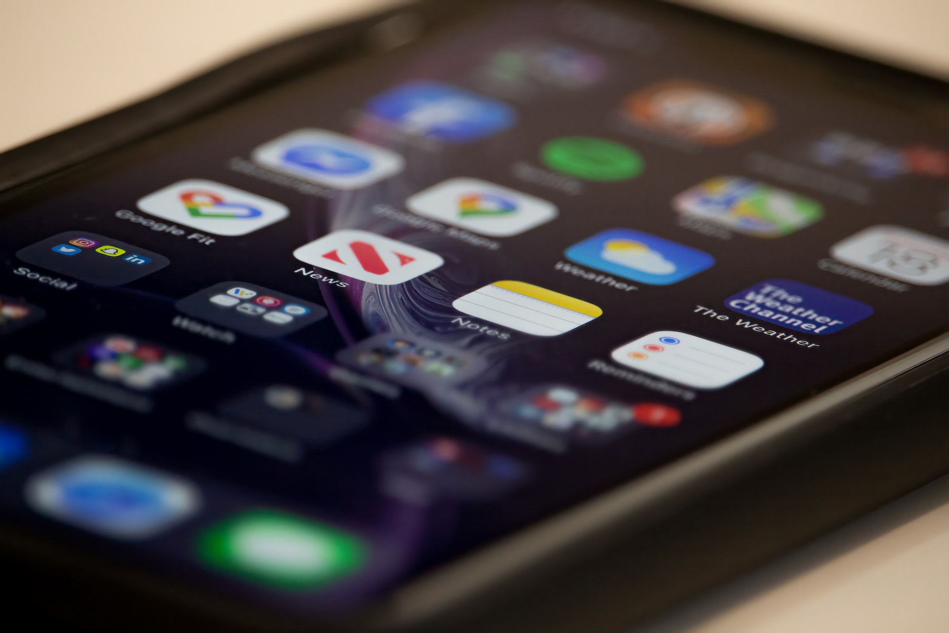 Avoiding App-ocalypse: Why Mobile App Testing is a Must in Retail